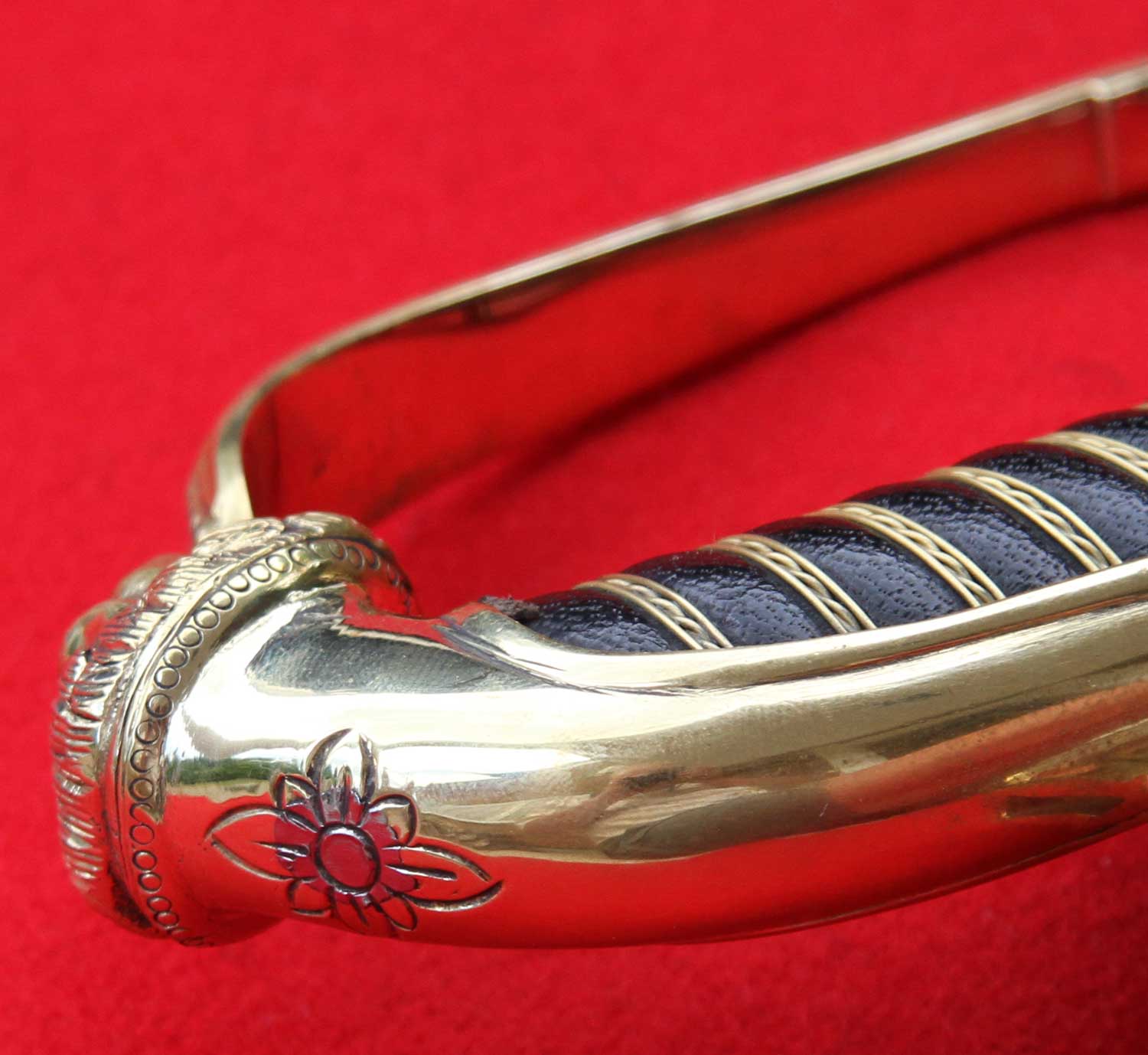 French, Chasseur-a-Cheval Officer's Sabre - Click Image to Close